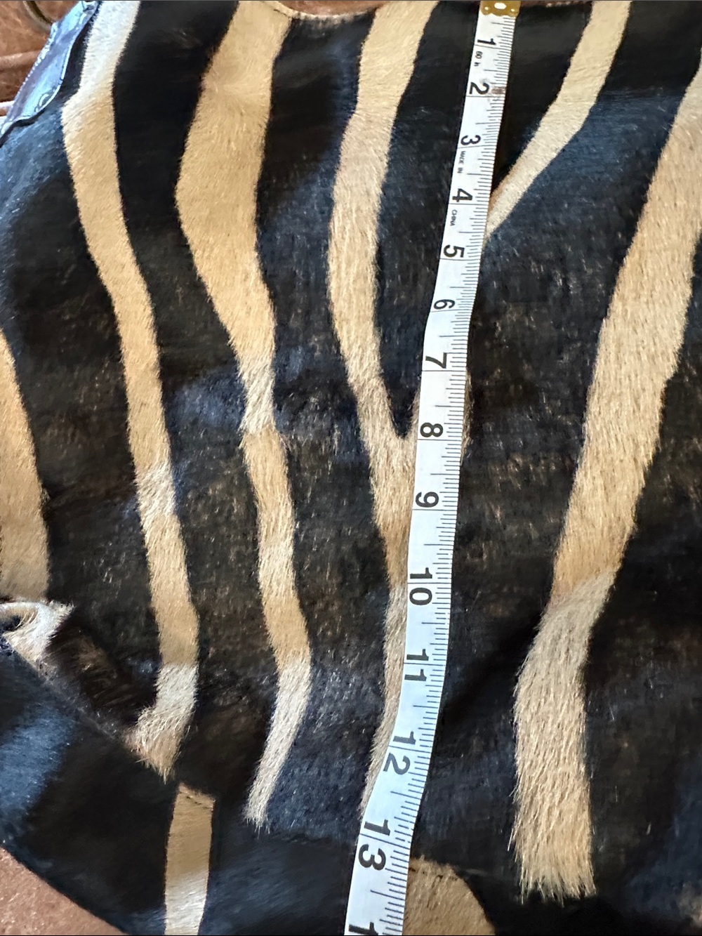 Maurizio Taiuti Zebra-Print Shoulder Bag in Black and Cream - Picture 7 of 9